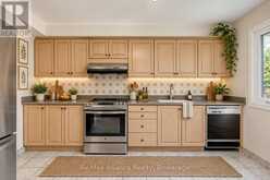 2454 WOKING CRESCENT | Mississauga Ontario | Slide Image Seventeen