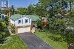 2454 WOKING CRESCENT | Mississauga Ontario | Slide Image Three
