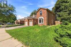 14 HEDGE LAWN DRIVE | Grimsby Ontario | Slide Image Two