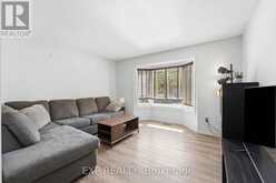 14 HEDGE LAWN DRIVE | Grimsby Ontario | Slide Image Eight