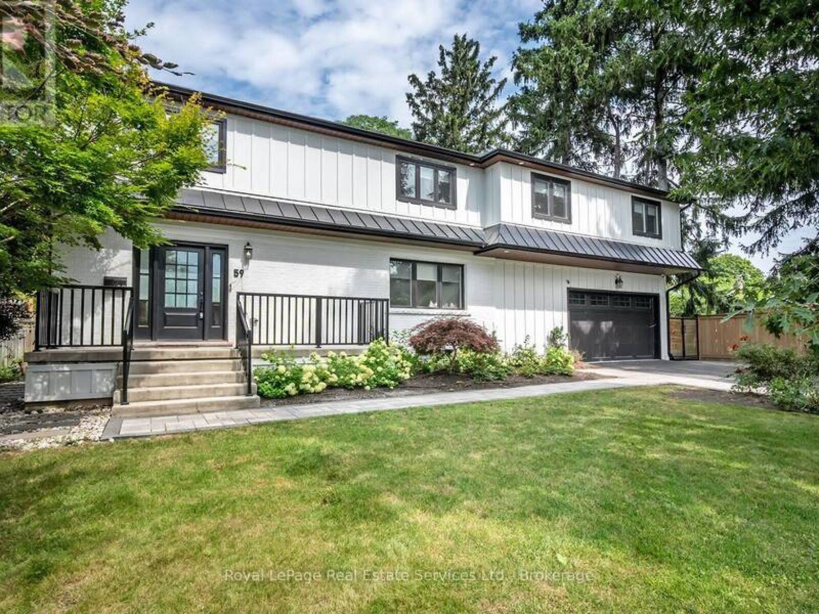 59 FAIRWOOD PLACE E, Burlington, Ontario L7T 2B7