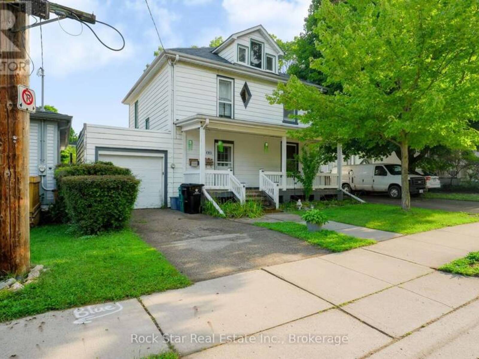 22 RICH AVENUE, Cambridge, Ontario N1R 2A5