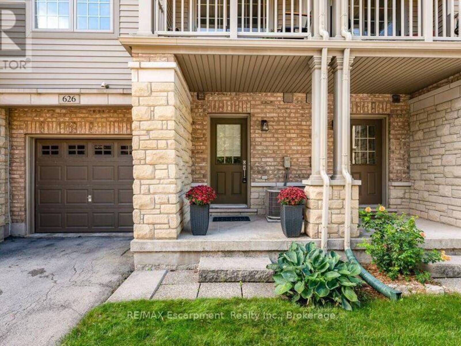 626 HOOKS COMMON, Burlington, Ontario L7L 0C9