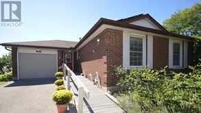 303 GRAND RIDGE DRIVE | Cambridge Ontario | Slide Image One