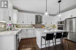 2400 SPRING MEADOW WAY | Oakville Ontario | Slide Image Eighteen