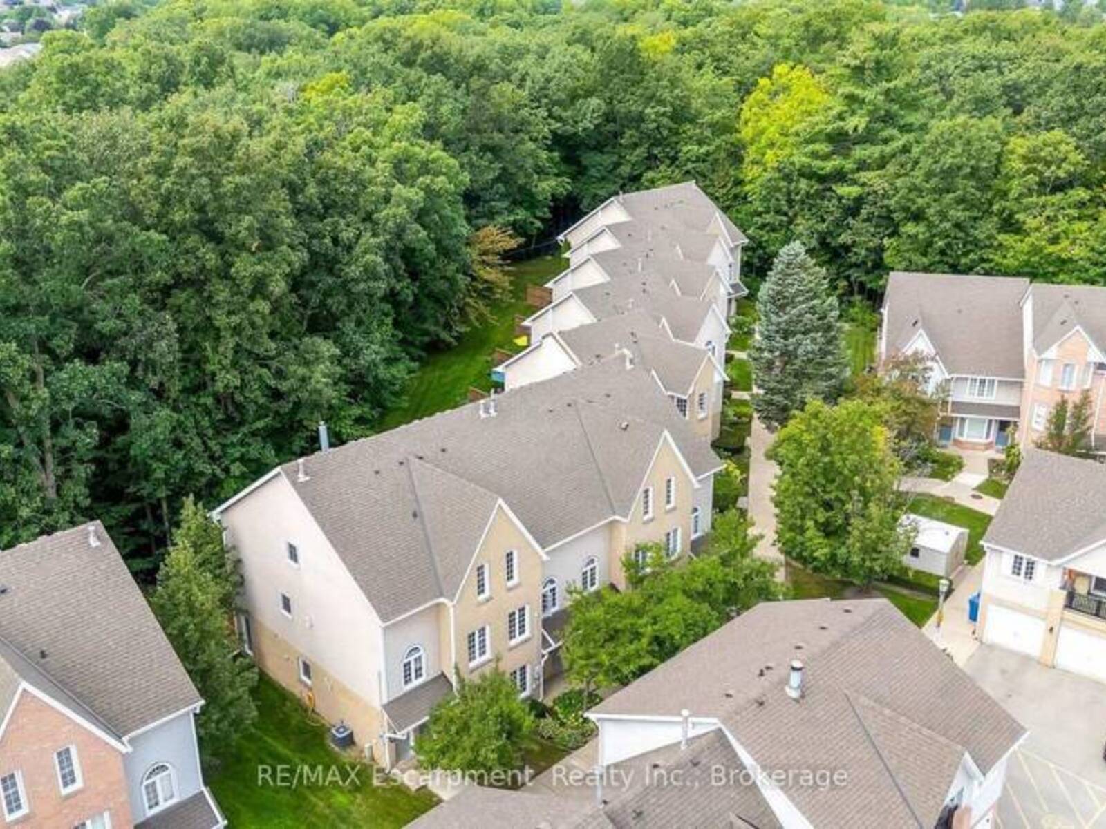 218 - 2110 CLEAVER AVENUE, Burlington, Ontario L7M 3Z3
