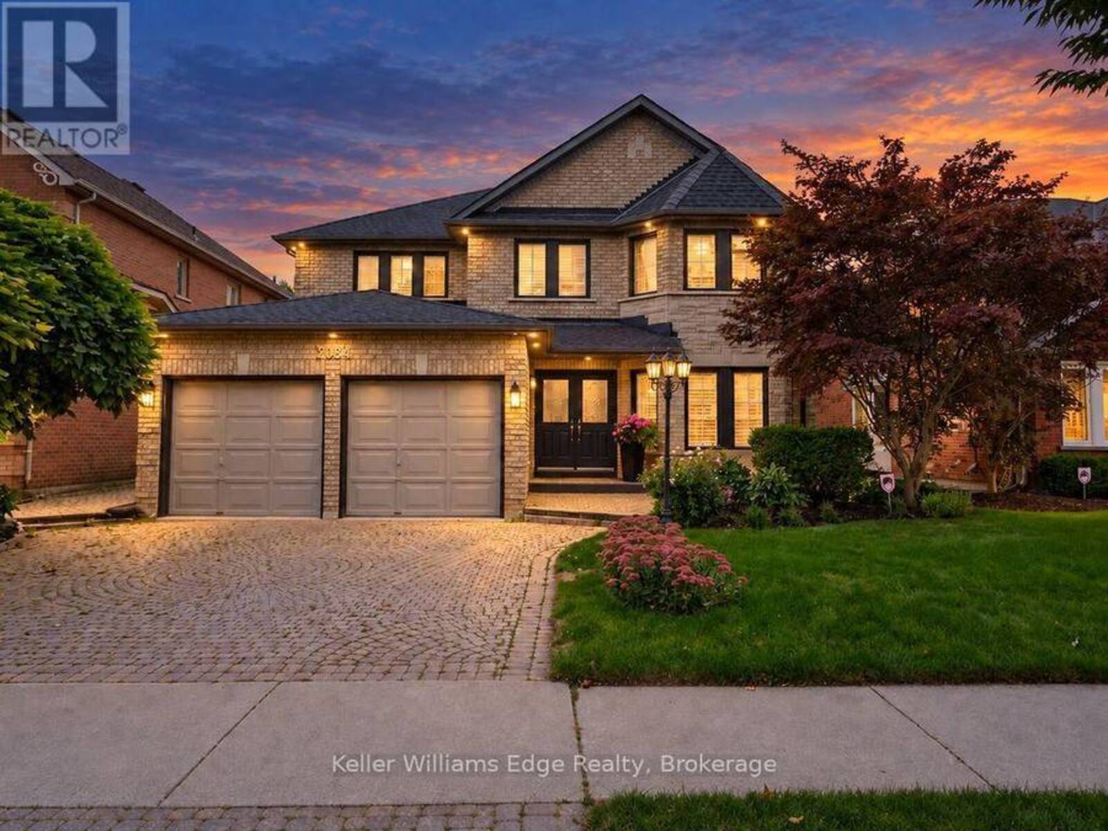 2084 MCKERLIE CRESCENT, Burlington, Ontario L7M 4E8