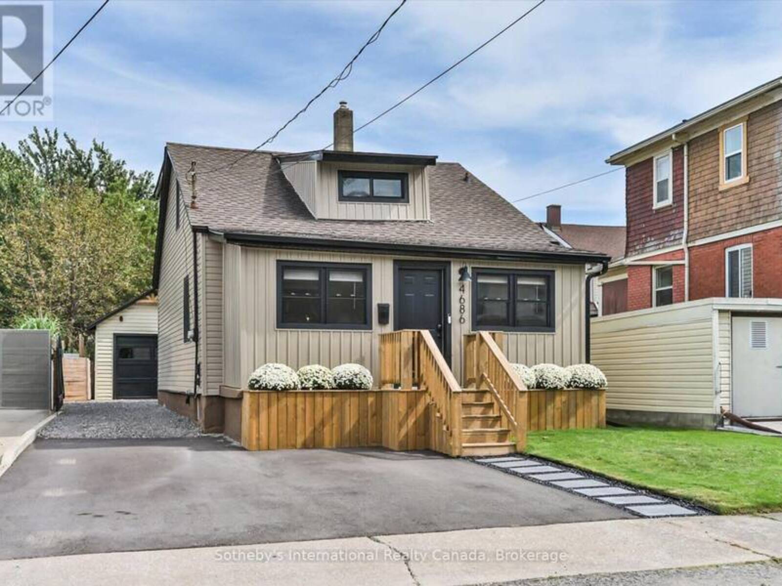 4686 THIRD AVENUE, Niagara Falls, Ontario L2E 4L5