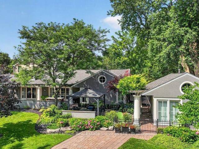 300 LAKE PROMENADE Toronto Ontario, M8W 1B4 - 4 Bedrooms Waterfront Home For sale