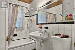 2013 DERAMORE DRIVE | Oakville Ontario | Slide Image Eighteen
