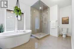 2541 KATE COMMON | Oakville Ontario | Slide Image Thirty-four