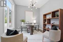 2541 KATE COMMON | Oakville Ontario | Slide Image Four