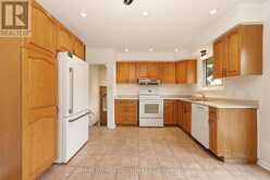 28 BRENTWOOD DRIVE | St. Catharines Ontario | Slide Image Ten