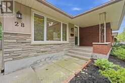 28 BRENTWOOD DRIVE | St. Catharines Ontario | Slide Image Three