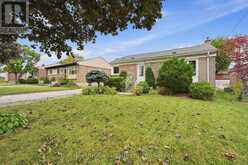 354 EAST 37TH STREET | Hamilton Ontario | Slide Image Three