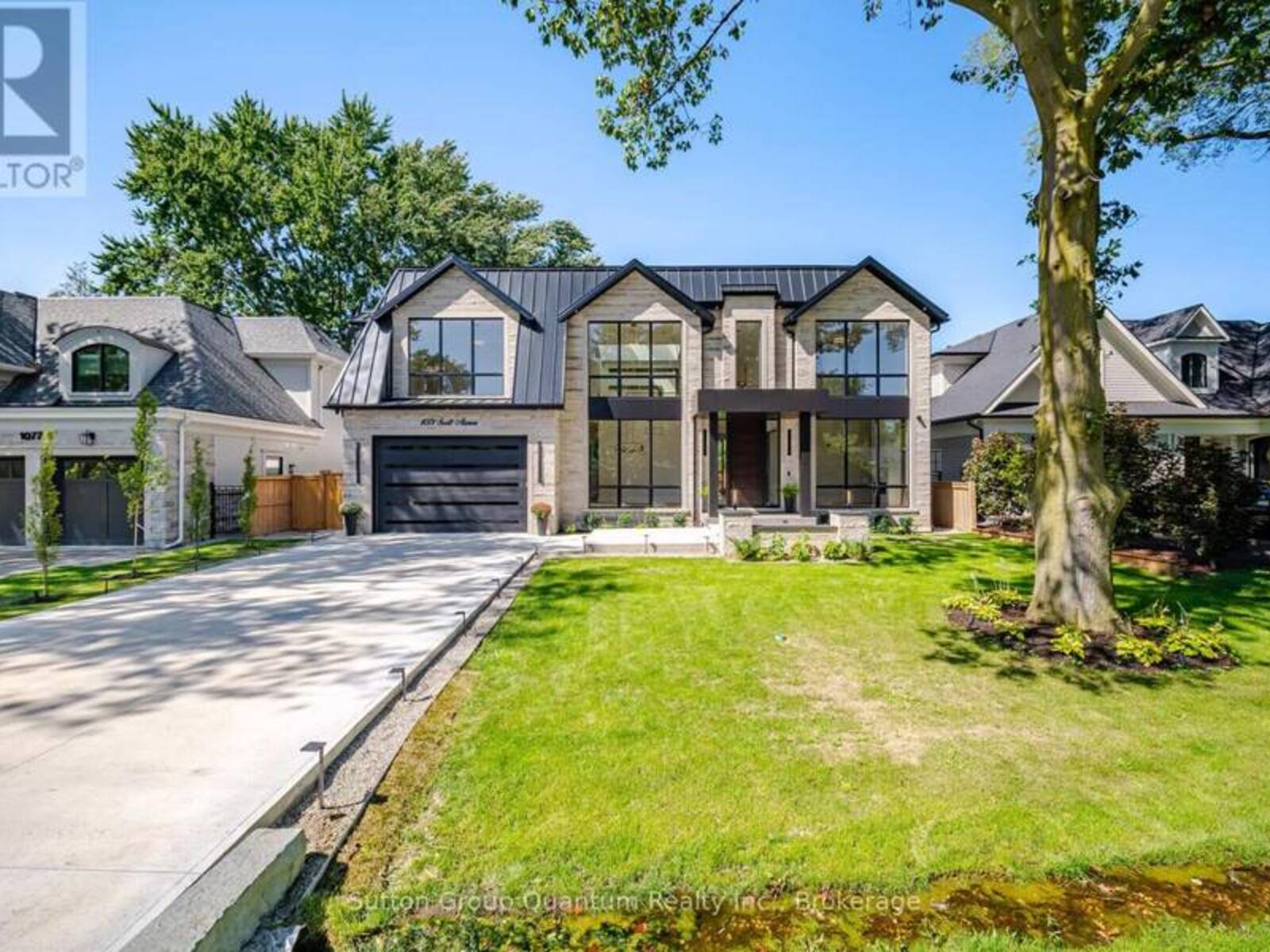 1071 SCOTT AVENUE N, Oakville, Ontario L6L 2M2