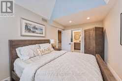 2331 MARINE DRIVE | Oakville Ontario | Slide Image Sixteen