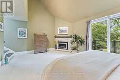 2331 MARINE DRIVE | Oakville Ontario | Slide Image Twenty-three