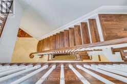 138 DIANNE AVENUE | Oakville Ontario | Slide Image Nineteen