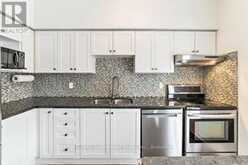 272 GLENASHTON DRIVE | Oakville Ontario | Slide Image Thirteen