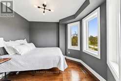272 GLENASHTON DRIVE | Oakville Ontario | Slide Image Sixteen