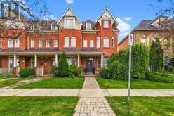 272 GLENASHTON DRIVE | Oakville Ontario | Slide Image One