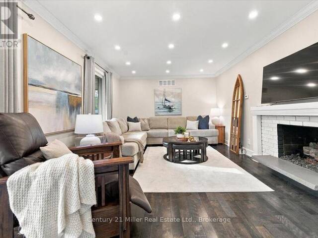 37 TULIP STREET Oakville Ontario, L6L 3V3 - 3 Bedrooms Home For Sale