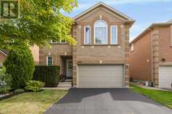 1194 OLD OAK DRIVE | Oakville Ontario | Slide Image One