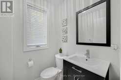 1194 OLD OAK DRIVE | Oakville Ontario | Slide Image Six