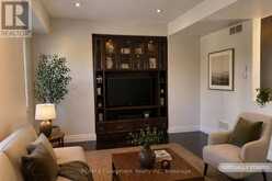 2430 SECOND STREET | Burlington Ontario | Slide Image Thirteen