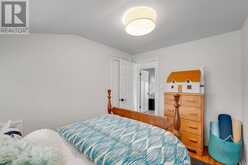 10 GOLDFINCH ROAD | Hamilton Ontario | Slide Image Eighteen