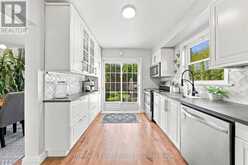 2301 BARCLAY ROAD | Burlington Ontario | Slide Image Ten