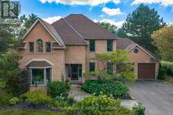 31 MEANDER CLOSE | Hamilton Ontario | Slide Image Three