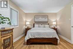 2254 MARINE DRIVE | Oakville Ontario | Slide Image Seventeen