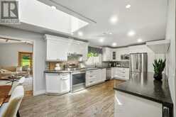 12 HUNTSMAN GATE | Hamilton Ontario | Slide Image Nine