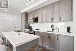 707 - 2450 OLD BRONTE ROAD | Oakville Ontario | Slide Image Eight