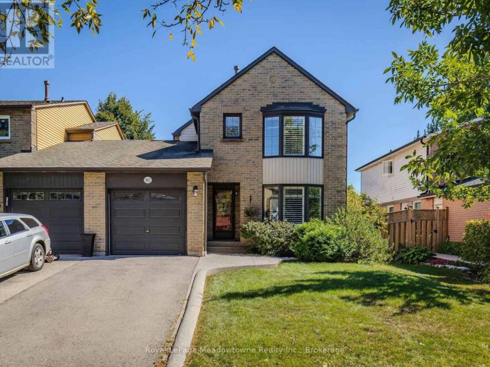 902 LAURIER AVENUE, Milton, Ontario L9T 4H6