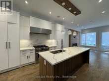 177 RANLEIGH AVENUE | Toronto Ontario | Slide Image Eight
