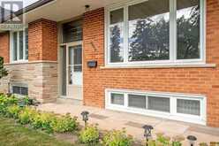 1135 BRIDGE ROAD | Oakville Ontario | Slide Image Seven