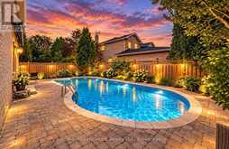 500 BLENHEIM CRESCENT | Oakville Ontario | Slide Image Four