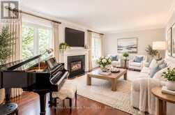 500 BLENHEIM CRESCENT | Oakville Ontario | Slide Image Seven