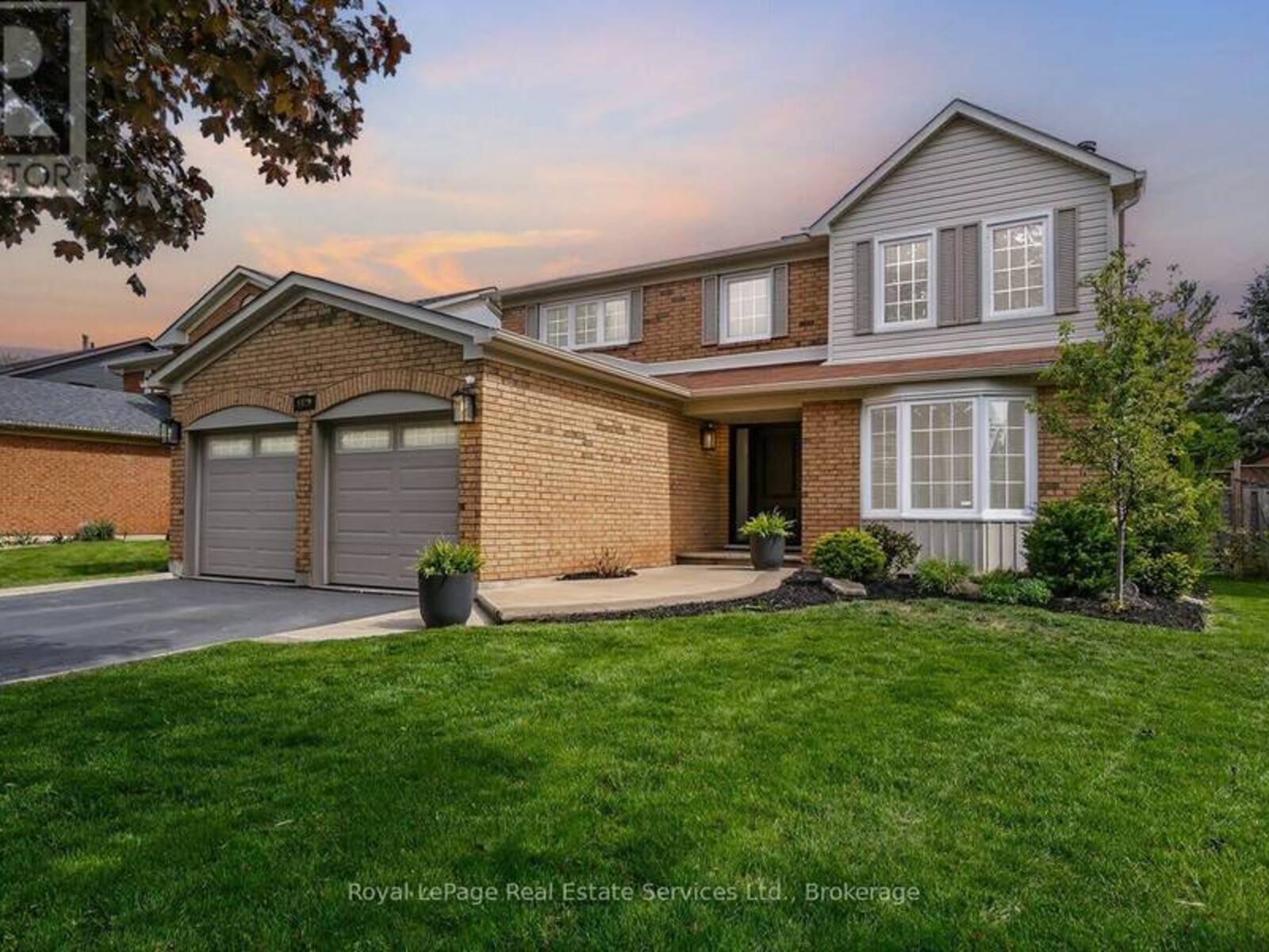 1429 THISTLEDOWN ROAD, Oakville, Ontario L6M 1Y4