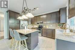 2241 ADIRONDAK TRAIL | Oakville Ontario | Slide Image Twelve