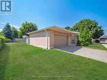 1 MOSSWOOD LANE | Toronto Ontario | Slide Image Three