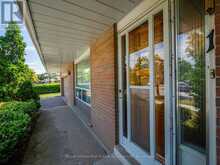 1 MOSSWOOD LANE | Toronto Ontario | Slide Image Six