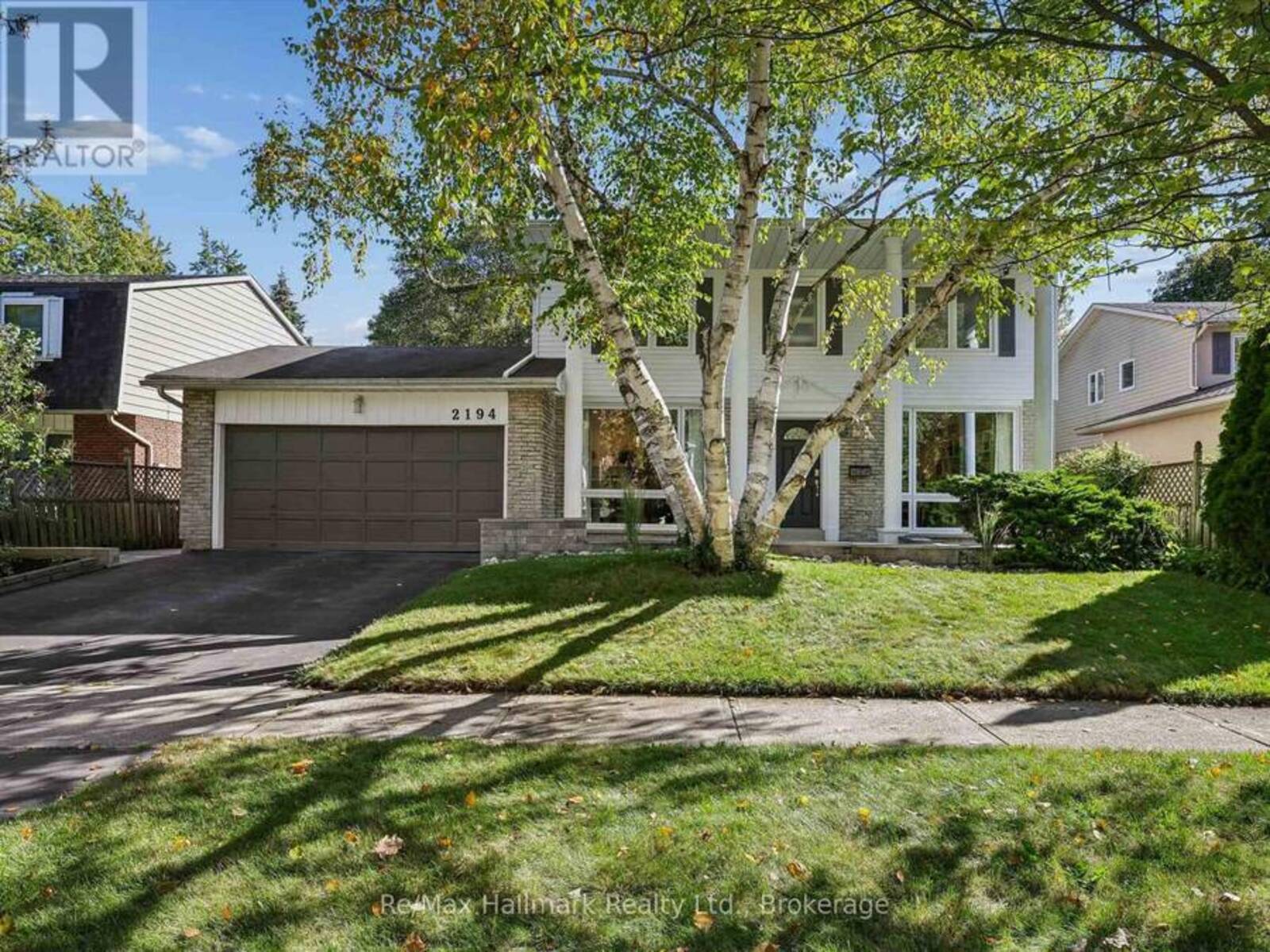 2194 CONSTANCE DRIVE, Oakville, Ontario L6J 5L4