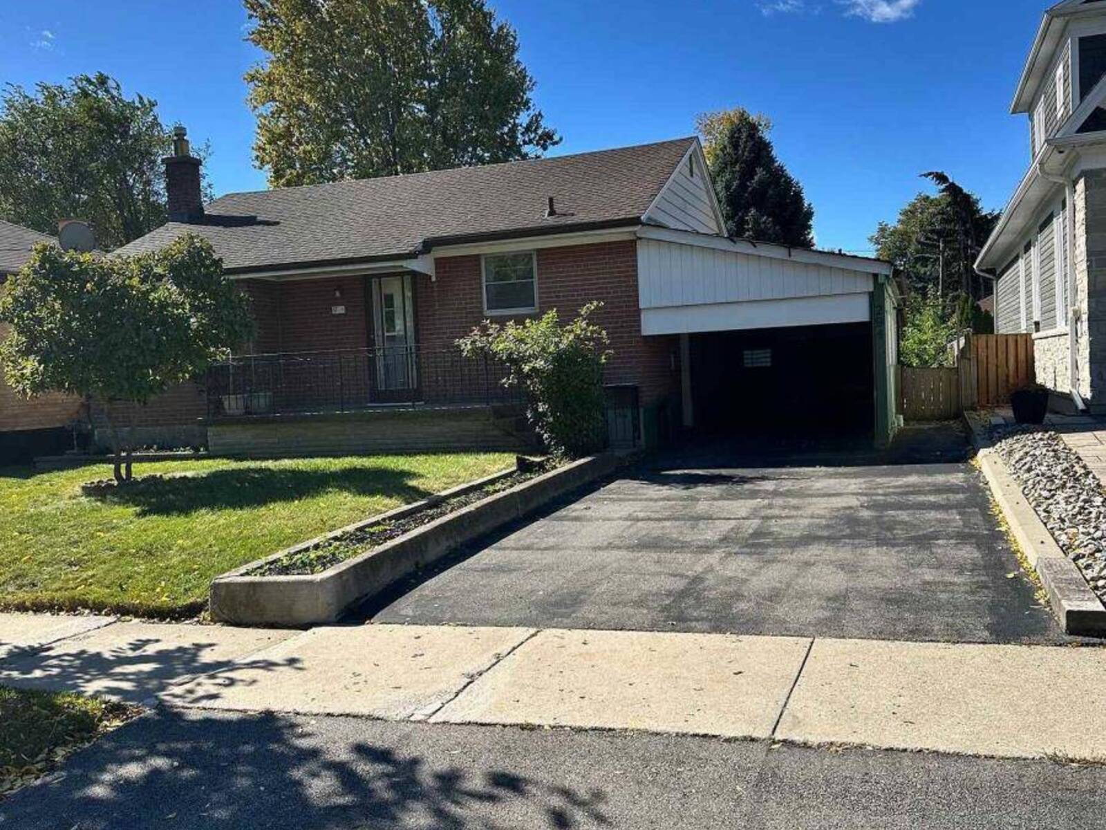 294 FELAN AVENUE, Oakville, Ontario L6K 2X6