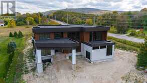 1 MEADOWLARK WAY | Collingwood Ontario | Slide Image Two