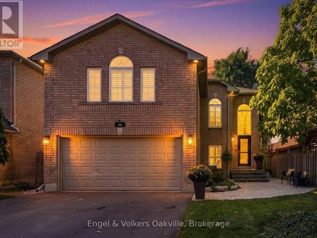 44 KEEWAYDIN STREET Hamilton Ontario, L8B 0K6 - 5 Bedrooms Home For Sale