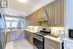 3202 EPWORTH CRESCENT | Oakville Ontario | Slide Image Four